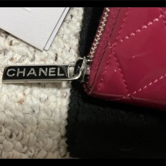 Authentic Chanel patent quilted long wallet with complete inclusion - Picture 14 of 16